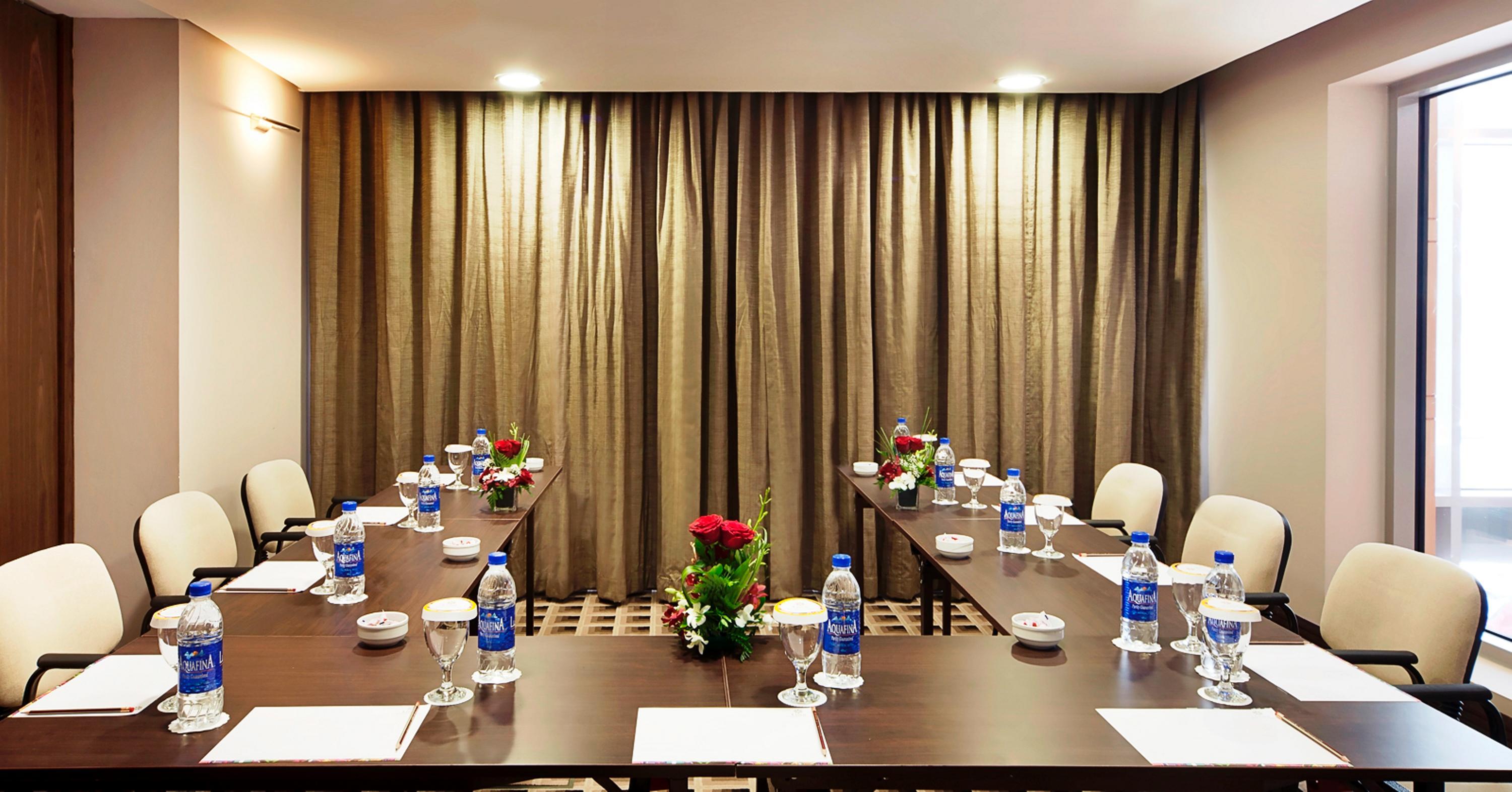 Oaks Liwa Executive Suites Αμπού Ντάμπι Εξωτερικό φωτογραφία